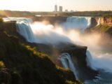 Die weltberühmten Niagara Wasserfälle in Nordamerika